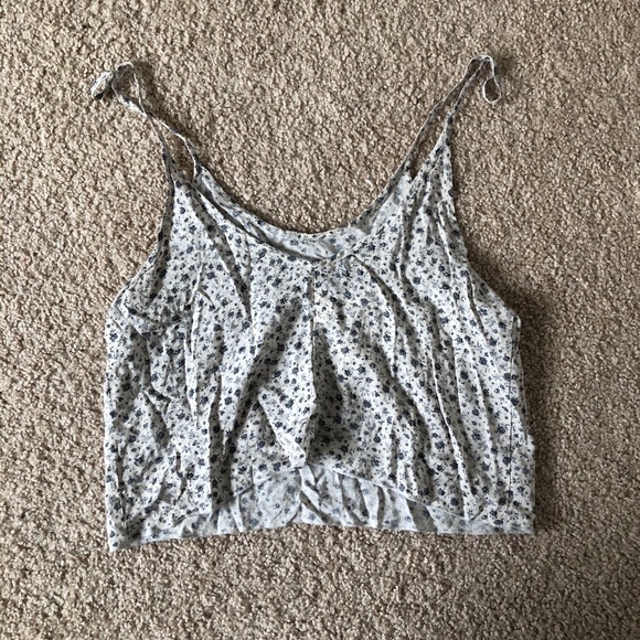 crop tank - Picture 3 of 3